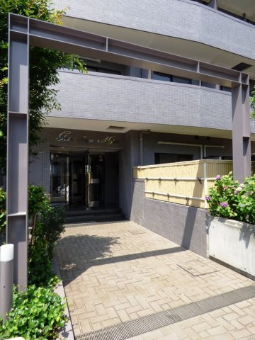 ガラ・ステージ目白のエントランス|エントランス