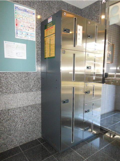 ガラ・ステージ目白の設備|宅配ロッカー