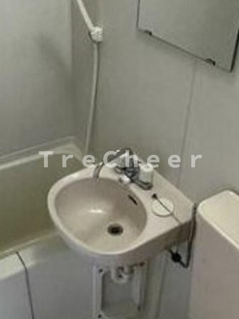 グローウェルス西ヶ原の洗面所