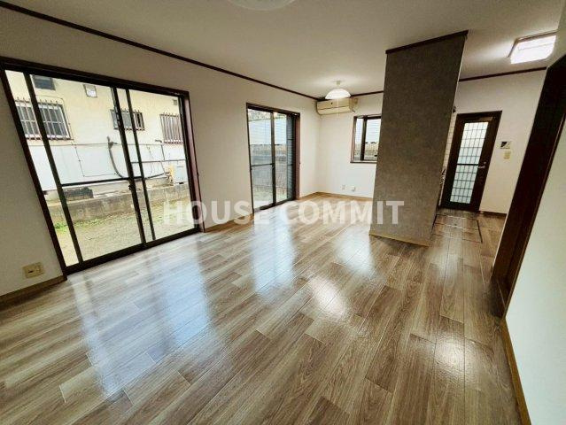 七栄　中古戸建の居間・リビング