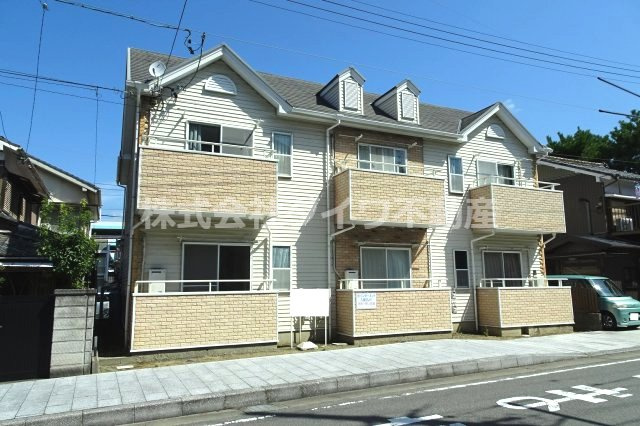 アーバンフロントの外観