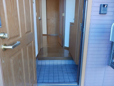 【玄関】 | フォレスト・ヒルズＡ | シューズボックスあり