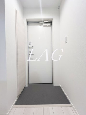 【玄関】 | カインドネス本厚木ガーデンⅢ | 玄関です。（同一仕様設備です。）