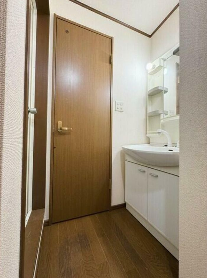 Ｅｖｅｒ　Ｃｏｕｒｔ野方Ａ棟(エバーコートノガタエートウ) の洗面所