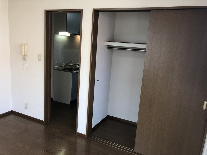 Ｅｖｅｒ　Ｃｏｕｒｔ野方Ａ棟(エバーコートノガタエートウ) の収納|クローゼット☆