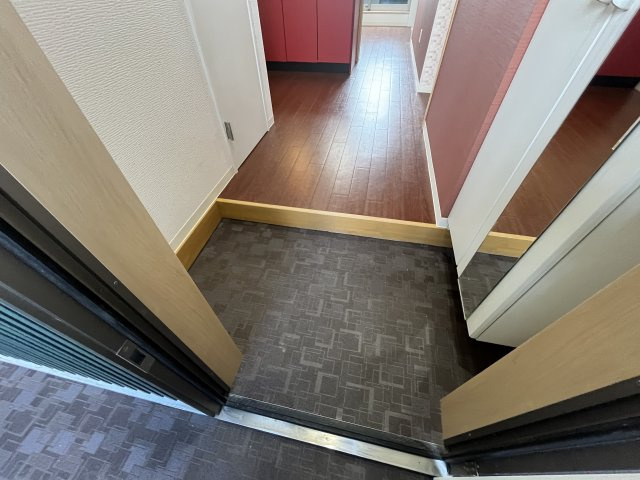 ラフィーネ　コートの玄関