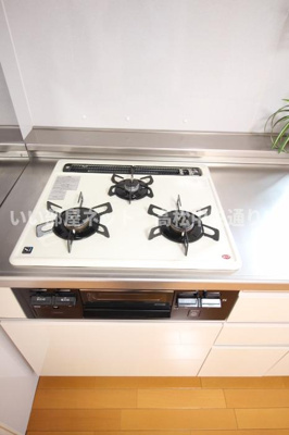 【その他共用部分】 | サンハイツM B棟 | 3口ガスコンロ