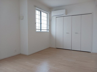 【洋室】 | ヒルトンバイア