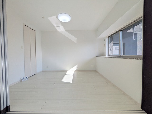 【洋室】 | アースコートディアテラス三ヶ森（C-27）