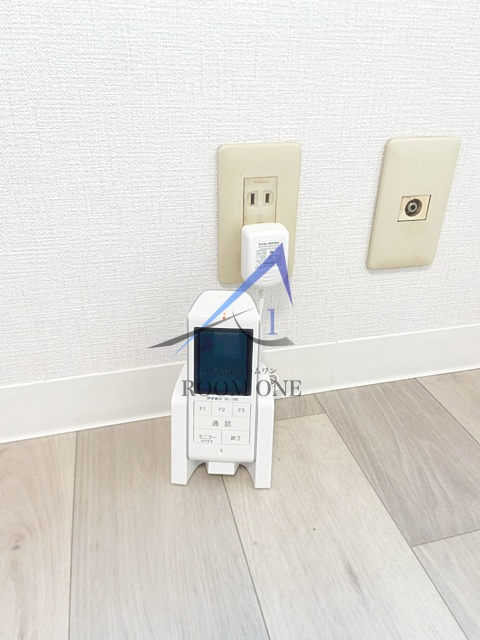 レジデンス３５のセキュリティ|モニター付きインターホンです。