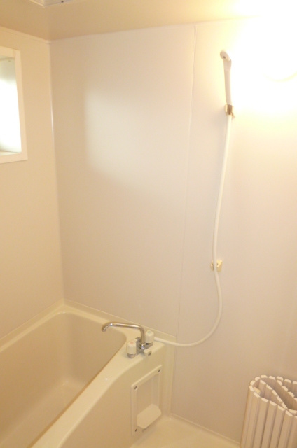 ワンピースの浴室|きれいなお風呂です