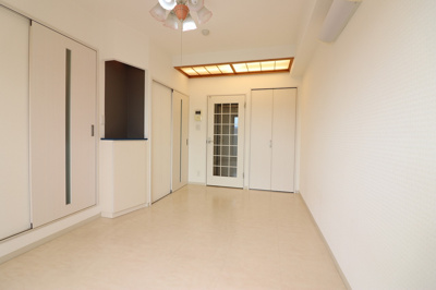 【洋室】 | アクティコートクリスタル京橋 | 使い勝手のいい洋室です