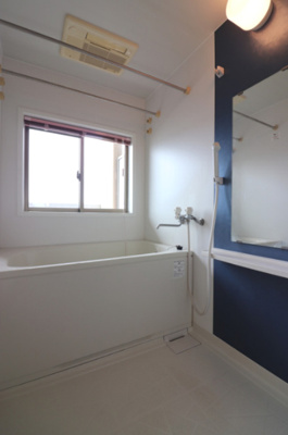 【浴室】 | アクティコートクリスタル京橋 | ゆったり過ごせるお風呂です