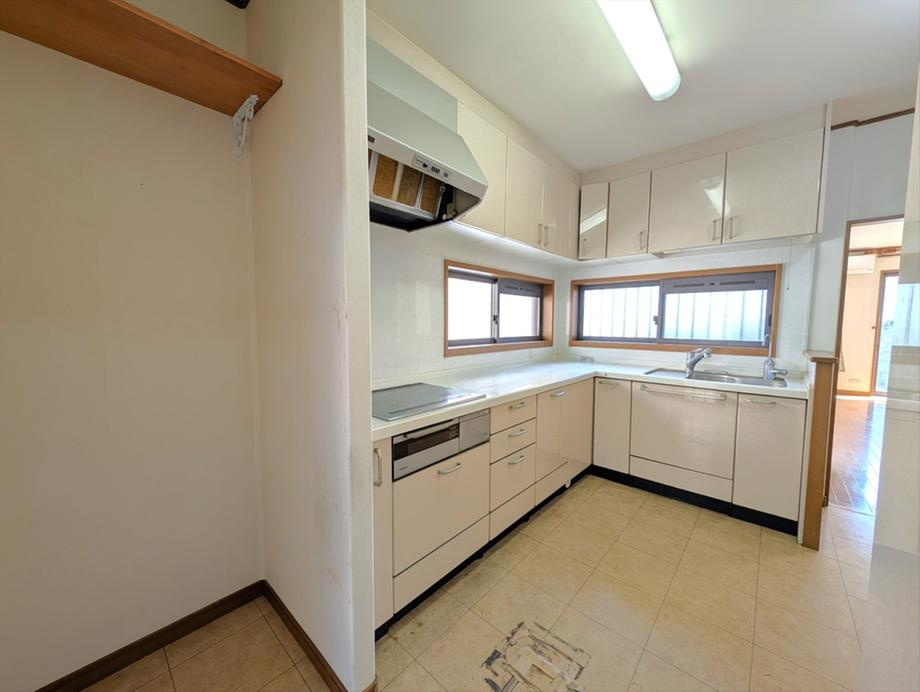 下野市医大前4丁目　中古戸建のキッチン