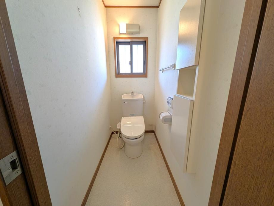 下野市医大前4丁目　中古戸建のトイレ