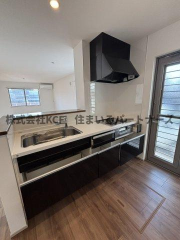 アテレーゼOne西町戸建のキッチン|お料理しやすいキッチンです