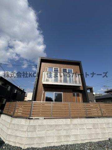 アテレーゼOne西町戸建の外観|外観は落ち着いています