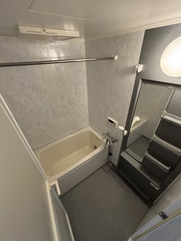 ロックグランデの浴室