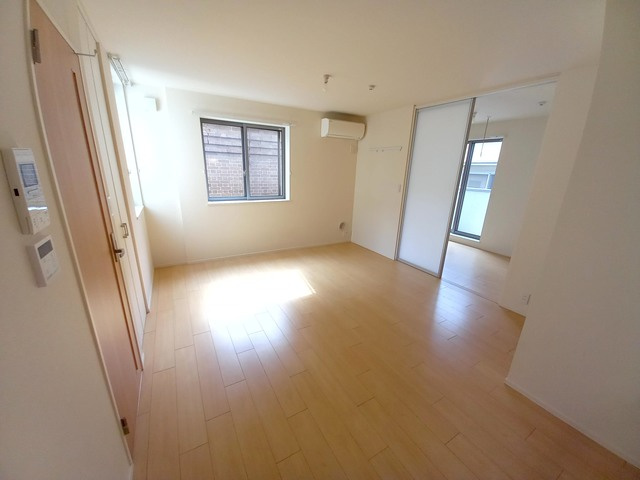 ホワイト　スクエアの居間・リビング|★明るいリビング★