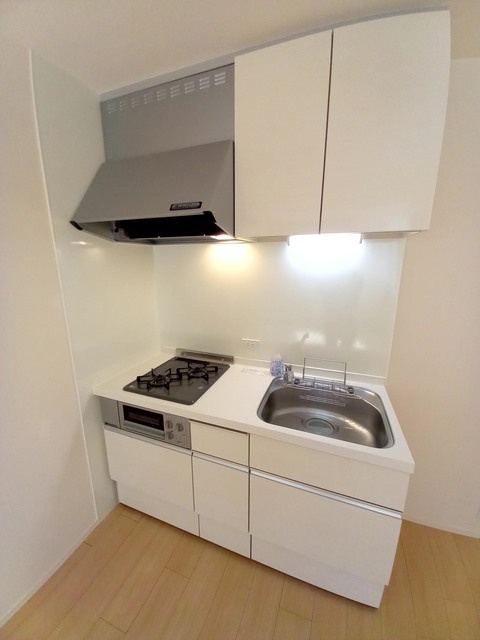 ホワイト　スクエアのキッチン|★オシャレなシステムキッチン★