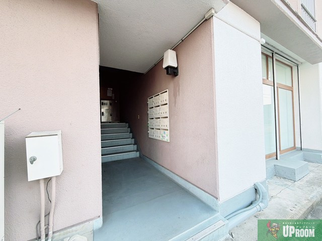 ラトゥール割塚の玄関