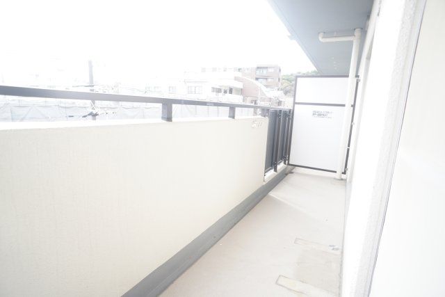 メゾンドール宝塚のバルコニー