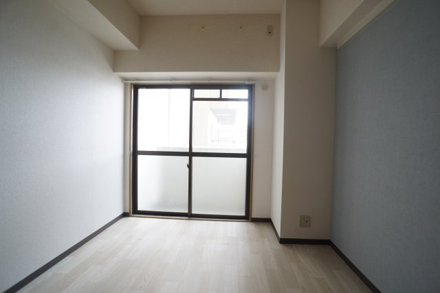 メゾンドール宝塚の居間・リビング