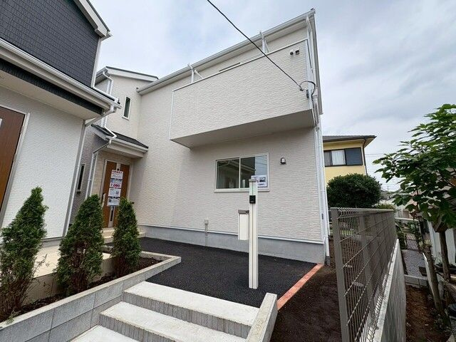 横浜市青葉区荏田西4丁目　新築戸建て