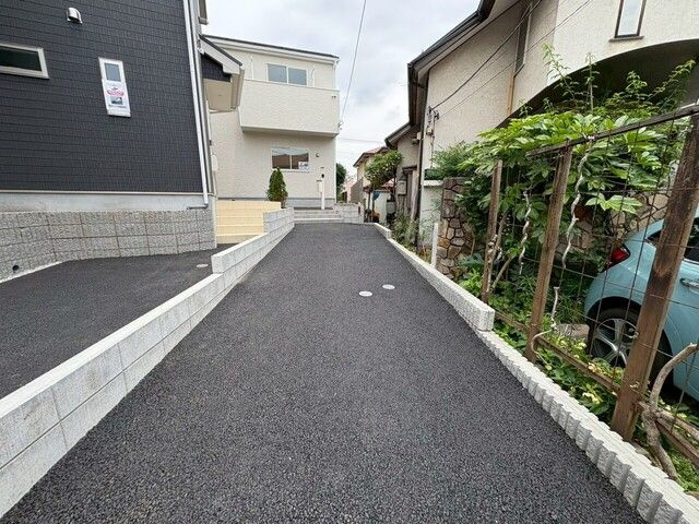 横浜市青葉区荏田西4丁目　新築戸建て
