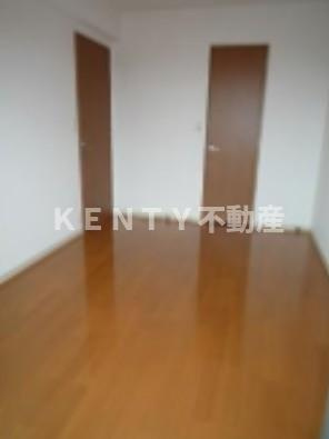 【寝室】 | JOYCE COURT | 落ち着いて過ごせるお部屋なので、寝室にいかがでしょうか