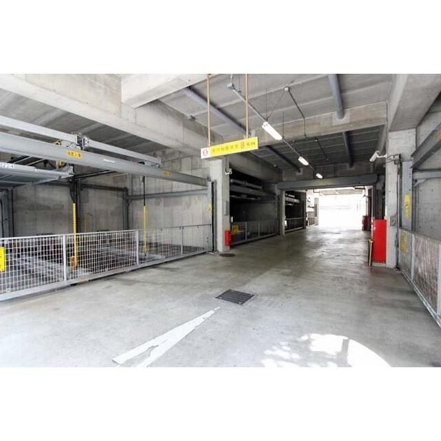 幕張ベイタウンマリンフォートの駐車場