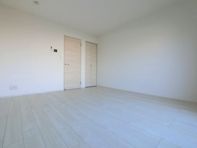 エテルノヴァローレ西千葉の居間・リビング