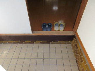 【玄関】