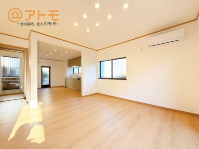 【居間・リビング】 | 富士市川成島　中古戸建