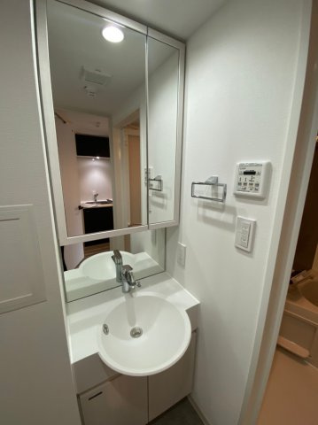 【洗面所】