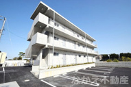 阿南市津乃峰町長浜のマンションの画像