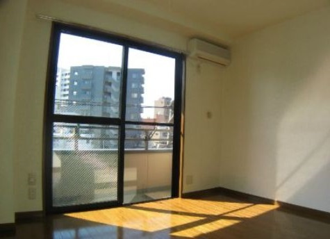 早稲田桜並木AVEの居間・リビング|居室☆（同一仕様写真）