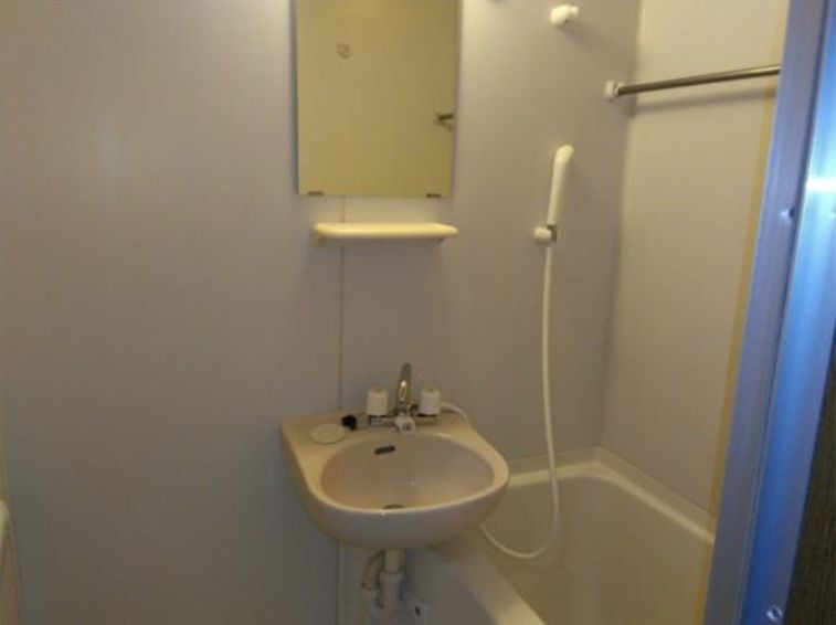 早稲田桜並木AVEの浴室|快適なバスルーム（同一仕様写真）