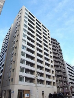【外観】 | 鉄筋コンクリート造のがっちりとした建物。