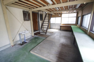  | 磯壁２－1090テナント