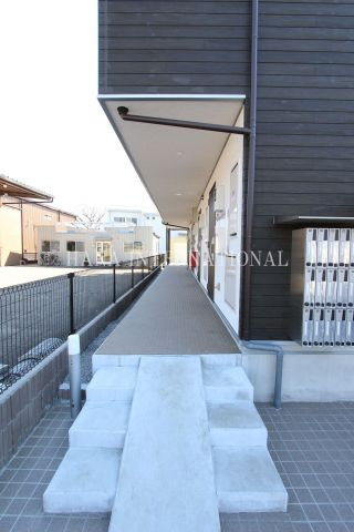 リブリ・OGW草加のエントランス