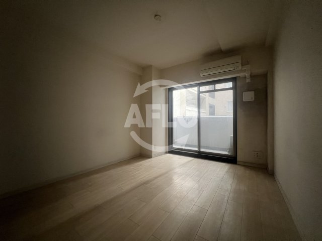 ラヴ心斎橋ウエストの居間・リビング|LAV心斎橋WEST　リビング