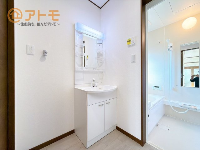 【独立洗面台】 | 富士市吉原4丁目　中古戸建て　全1棟