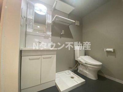 【洗面所】 | ペトリコール砂田 | 忙しい朝には欠かせない洗面所です