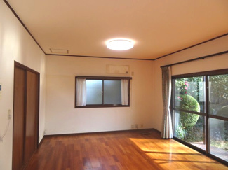 【居間・リビング】 | 川西市見野1丁目12の1　中古一戸建て