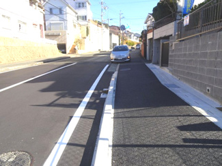 【前面道路含む現地写真】 | 川西市見野1丁目12の1　中古一戸建て