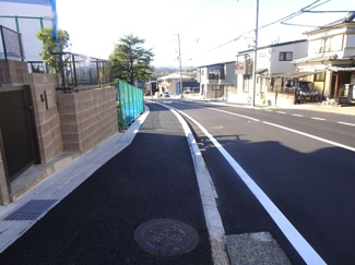 【前面道路含む現地写真】 | 川西市見野1丁目12の1　中古一戸建て