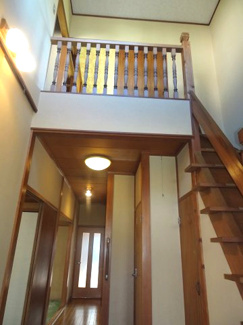 【玄関】 | 川西市見野1丁目12の1　中古一戸建て