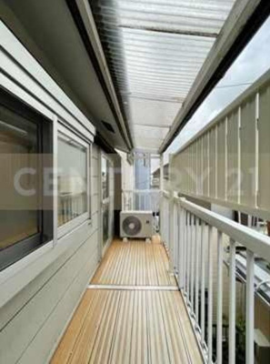 【バルコニー】 | 南池袋4丁目T邸 | お洗濯も干せるバルコニー付き