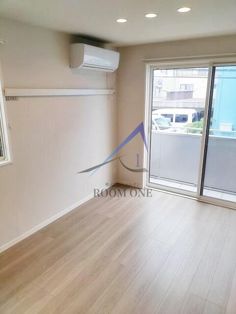 プリュヌ・ブランの居間・リビング|洋室のお部屋です。